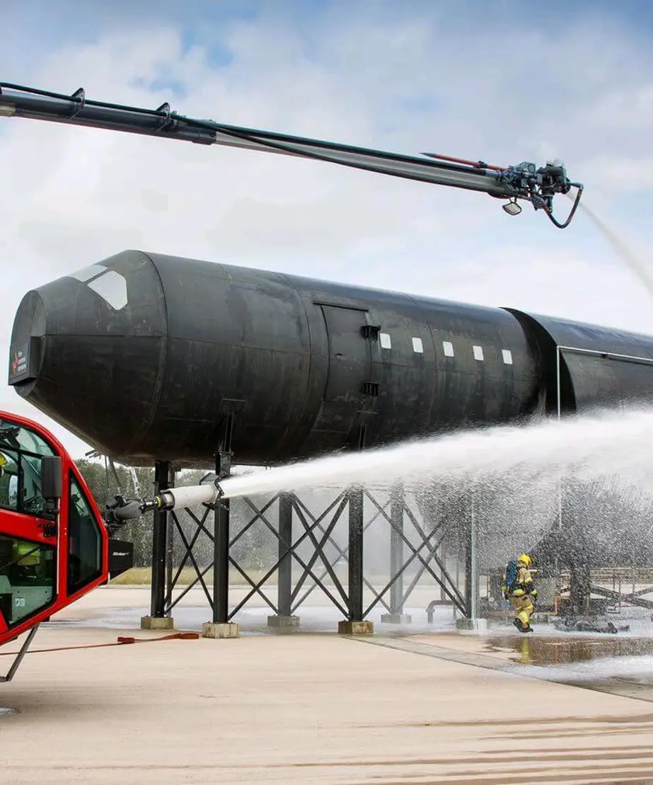 Civil Aviation Training Fire Truck Dousing Fire